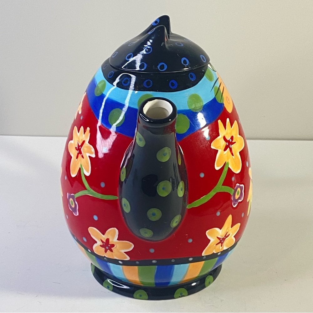 Cat’s Meow Red Floral Cat Teapot, Striped Tail Handle, Ceramic - Picture 4 of 9